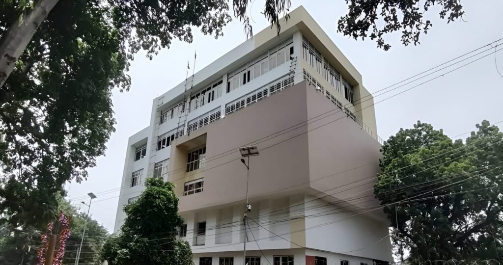 Bhagalpur City changed look : भूल जाइए पुराना भागलपुर शहर... अब नये अंदाज में दिखने लगा सिटी, जानने के लिए ये देखें 8 Bhagalpur City changed look : भूल जाइए पुराना भागलपुर शहर... अब नये अंदाज में दिखने लगा सिटी, जानने के लिए ये देखें