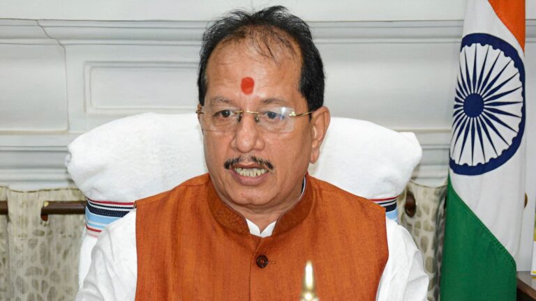 Politics of Bihar: Deputy CM का पत्रकार हत्याकांड पर आया बड़ा बयान, अपराधियों के कानों तक सुनाई पड़ेगी एनकाउंटर की गूंज Politics of Bihar: Deputy CM का पत्रकार हत्याकांड पर आया बड़ा बयान, अपराधियों के कानों तक सुनाई पड़ेगी एनकाउंटर की गूंज