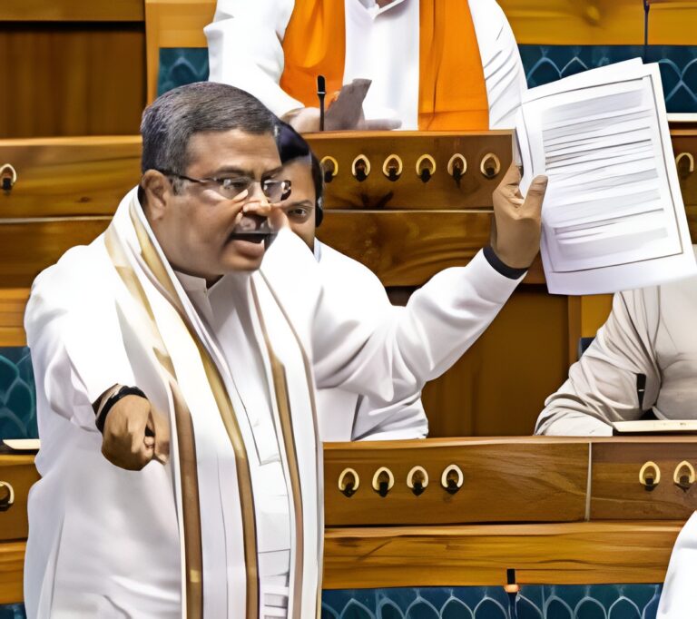 NEET-UG 2024 : केंद्रीय शिक्षा मंत्री ने संसद में दिखाया आइना, राहुल-अखिलेश की बढ़ा देगी मुश्किलें