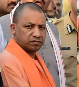 Hathras : सीएम योगी आदित्यनाथ हाथरस घायलों से मिलकर लौटे, बताया कितने लोगों की हुई मौत