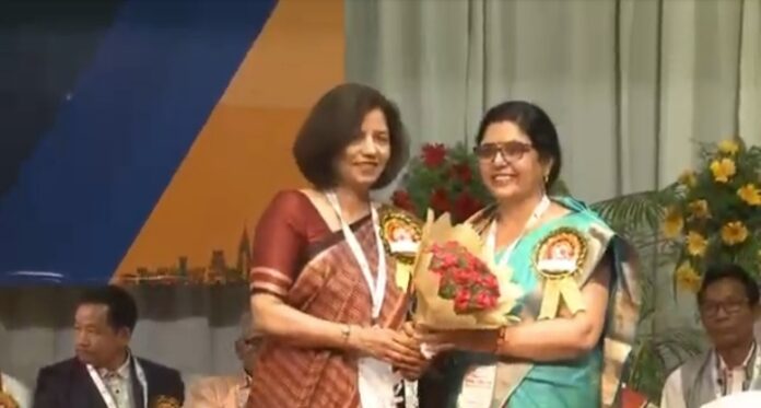 मेनका मल्लिक 1 मेनका मल्लिक