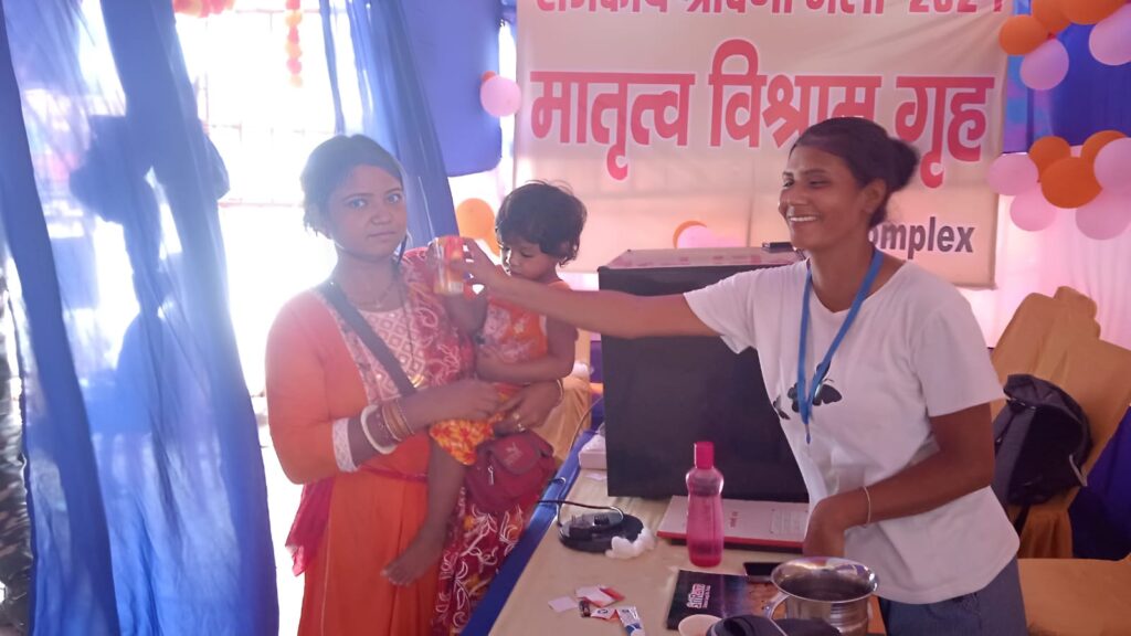 Deoghar News: ठंडी फुहार के बीच रूटलाइ़न पर आगे बढ़ते रहे कांवरिये, 02 लाख से अधिक ने किया जलाभिषेक रूटलाइन पर मातृत्व सेवा गृह