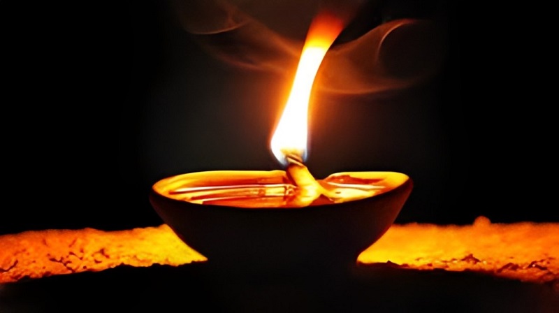 Pitru Paksha 2024: पितृ पक्ष कब से हो रहा शुरू, जानें सही तिथि और श्राद्ध का महत्व 1 Pitru Paksha 2024: पितृ पक्ष कब से हो रहा शुरू, जानें सही तिथि और श्राद्ध का महत्व
