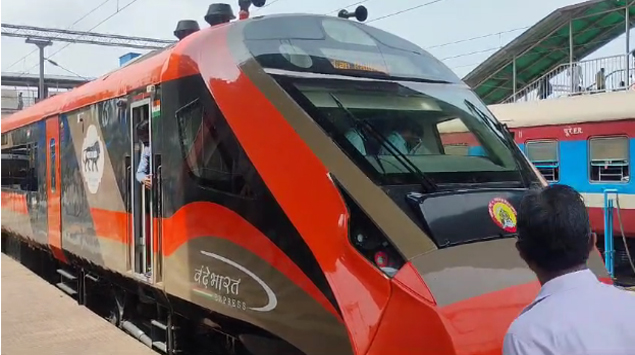 Vande Bharat Express: भागलपुर-हावड़ा वंदे भारत एक्सप्रेस का सफल रहा ट्रायल रन, 15 सितंबर को होगा शुभारंभ, जानें दोनों दिशाओं की टाइमिंग