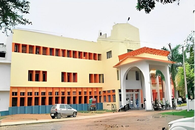 Bihar News : भागलपुर में धर्मा प्रोडक्शन करेगा आइएएस फिल्म की शूटिंग, टीएमबीयू से सिर्फ कैंपस मिलने की देरी