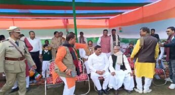 JDU MLA Video: झंडोत्तोलन के समय कुर्सी पर बैठने को लेकर JDU MLA गोपाल मंडल ने किया बवाल, SDPO ने मामले को कराया शांत