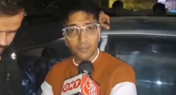 Video: 05 लाख कैश के साथ पकड़ा गया दिल्ली के सीएम आतिशी का PA, जांच में जुटी पुलिस 