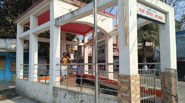 Bhagalpur News: बिहार के भागलपुर में महापुरुषों की प्रतिमाओं पर से हट गयी धूल, दिखने लगा चकाचक 2 Bhagalpur News: बिहार के भागलपुर में महापुरुषों की प्रतिमाओं पर से हट गयी धूल, दिखने लगा चकाचक
