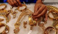 Muzaffarpur News: मुजफ्फरपुर में अक्षय तृतीया पर बाजारों में उमड़ी भीड़, करोड़ों का हुआ कारोबार