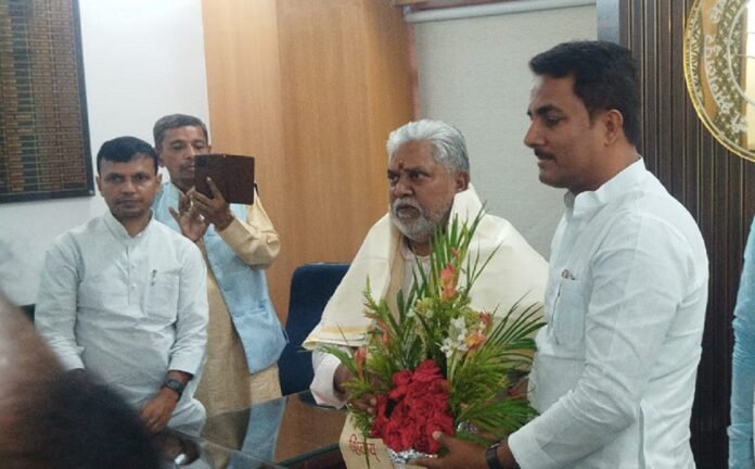 सहकारिता मंत्री डाॅ प्रेम कुमार सहकारिता मंत्री डाॅ प्रेम कुमार