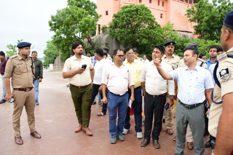 Bihar: श्रावणी मेला 2025 की तैयारी तेज, DM ने दिए 7 दिन में काम पूरे करने के आदेश Bihar: श्रावणी मेला 2025 की तैयारी तेज, DM ने दिए 7 दिन में काम पूरे करने के आदेश