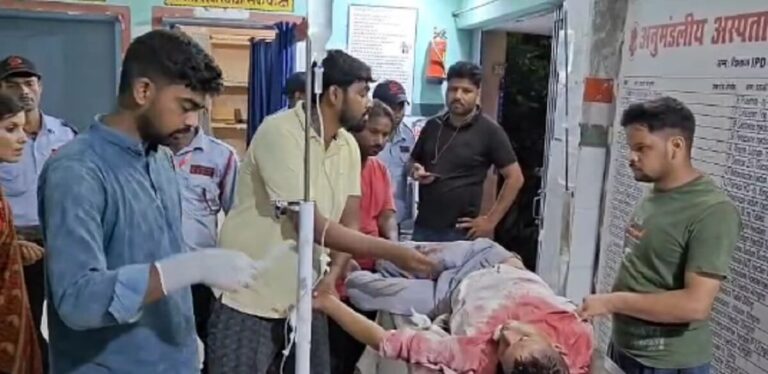 Bihar Crime: टोटो रोक सिर पर चाकू से किया वार, मायागंज अस्पताल में जूझ रही जिंदगी Bihar Crime: टोटो रोक सिर पर चाकू से किया वार, मायागंज अस्पताल में जूझ रही जिंदगी
