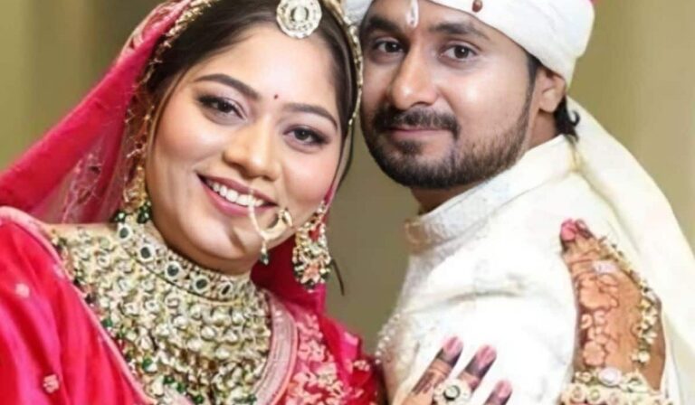 Raja Raghuvanshi Murder: सोनम ने हनीमून के नाम पर रची खौफनाक साजिश, सिर्फ एकतरफा टिकट कराई बुक, मां का सनसनीखेज दावा Raja Raghuvanshi Murder: सोनम ने हनीमून के नाम पर रची खौफनाक साजिश, सिर्फ एकतरफा टिकट कराई बुक, मां का सनसनीखेज दावा