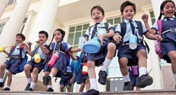 Patna News: स्कूलों में लौटी रौनक; तिलक, हंसी और यादों के साथ शुरू हुआ पढ़ाई का सफर