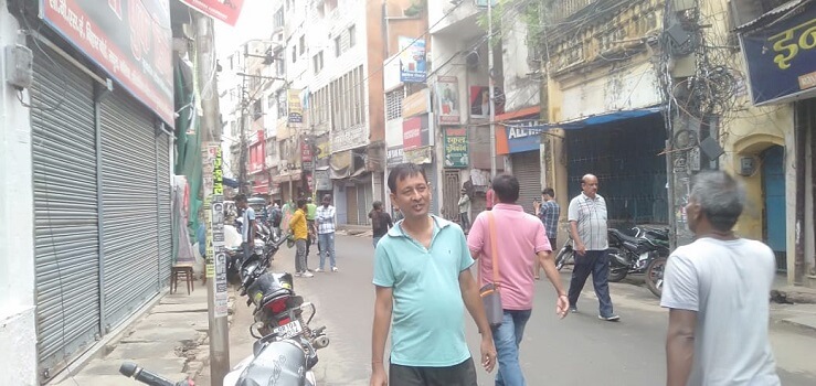 Bharat Band: सड़क पर उतरे मजदूर, ट्रैक पर बैठी भीड़... देश ठप करने निकली 25 करोड़ की फौज भागलपुर में बाजार बंद