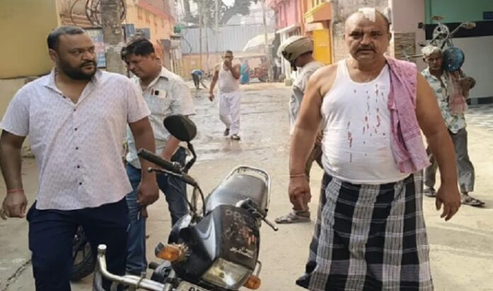 Bihar News BJP leader shot भागलपुर में दिनदहाड़े BJP नेता को घर में घुसकर मारी गोली
