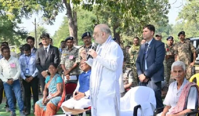 छत्तीसगढ़ में 78 नक्सलियों ने किया आत्मसमर्पण
